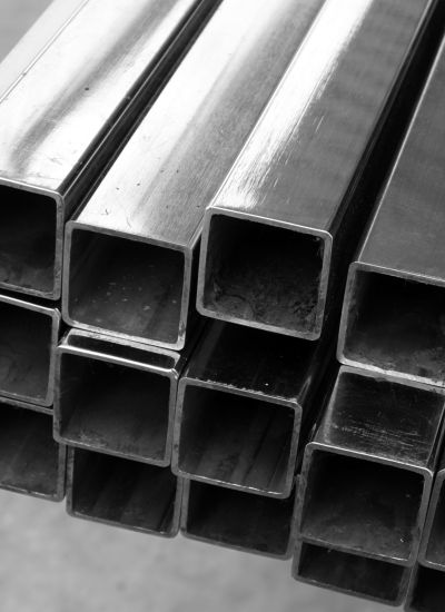 Teräsjaakko RHS-putket ja SHS-putket