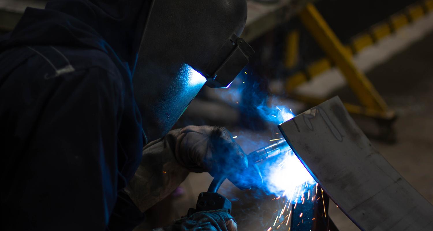 Teräsjaakko - Teräsjaakko leikkaa määrämittaan - Teräsleikkaus