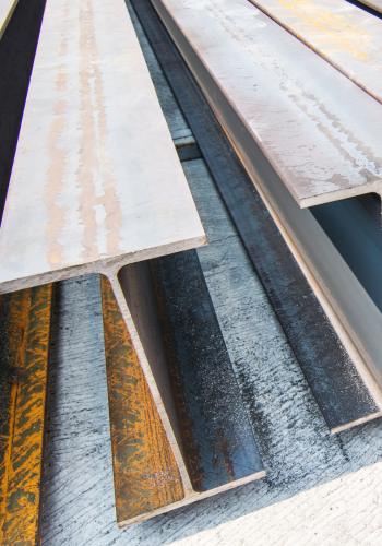 Teräsjaakko leikkaa määrämittaan - I-palkit IPN ja IPE